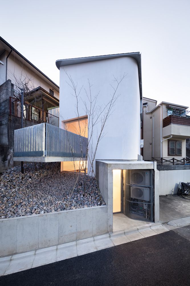 aoyagi design house in zenpukuji  塔形 住宅