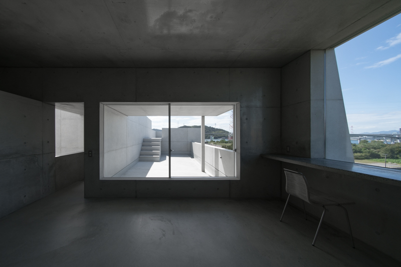 Kazunori Fujimoto Architect & Associates house in mukainada 堡壘　住宅　混凝土