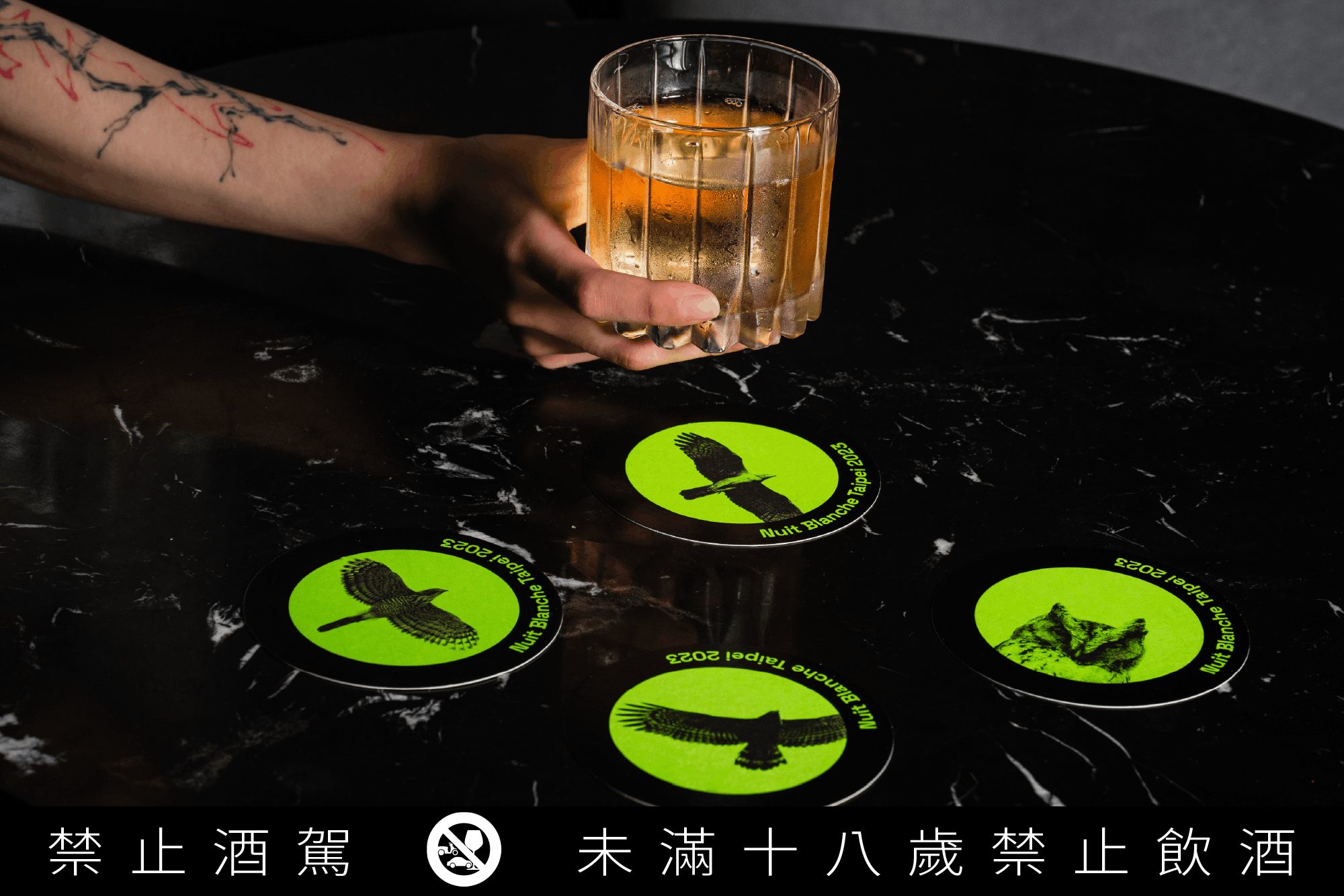 jpeg-optimizer_「猛禽酒吧」以特別設計的猛禽杯墊喚起大眾對猛禽的關注