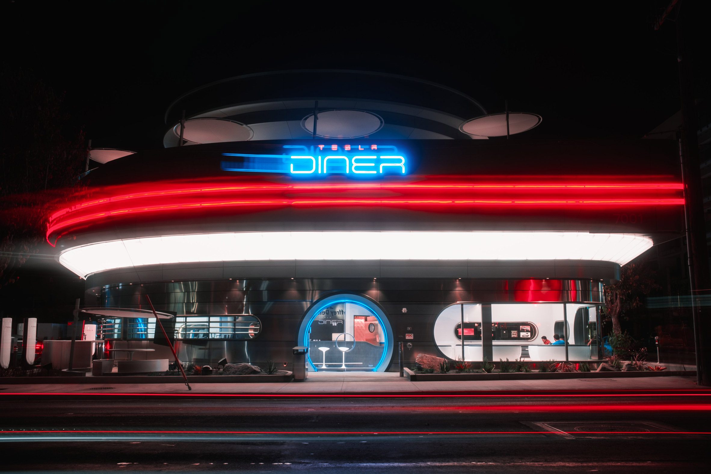 tesla-diner-los-angeles-hollywood_8