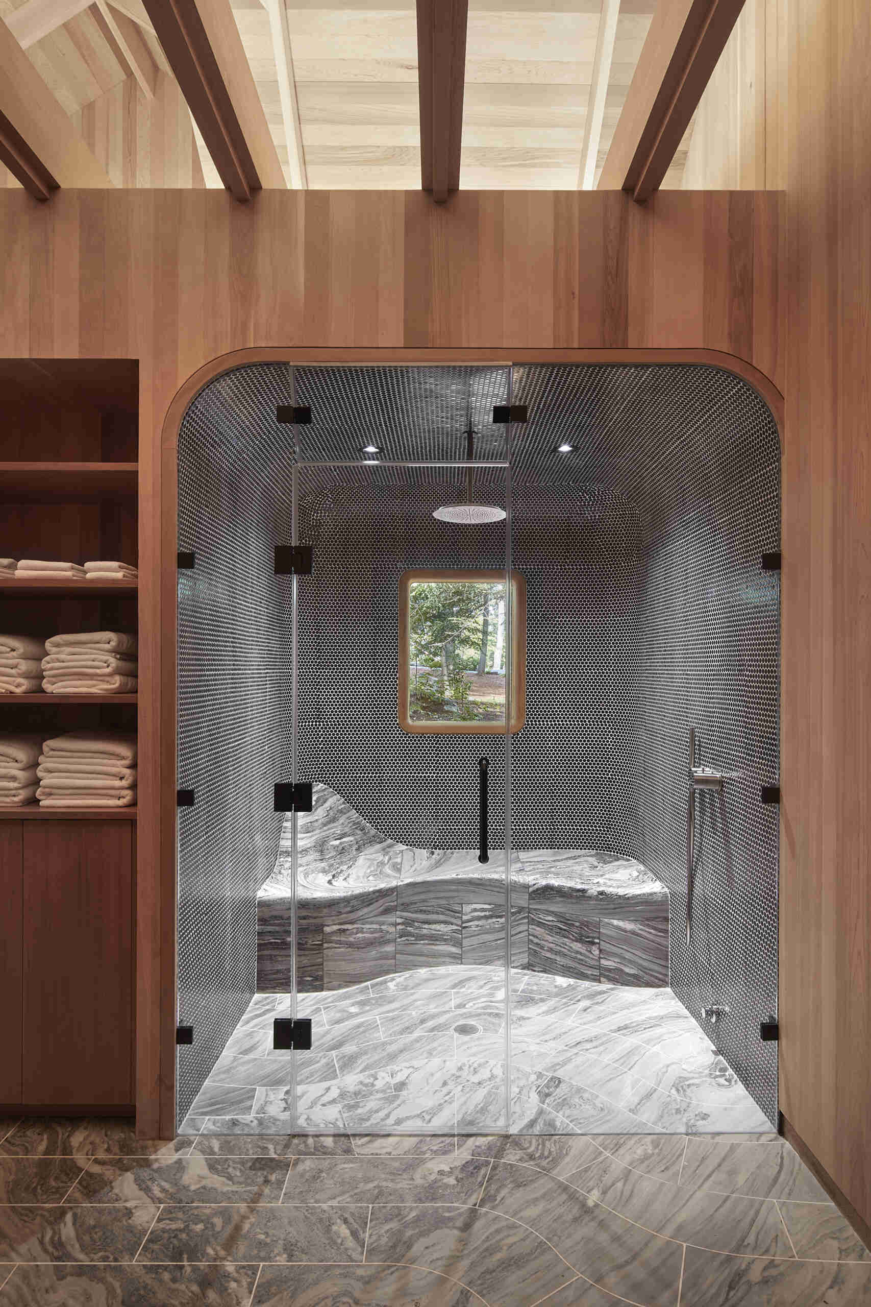 muskoka-island-spa-120826-1133-02